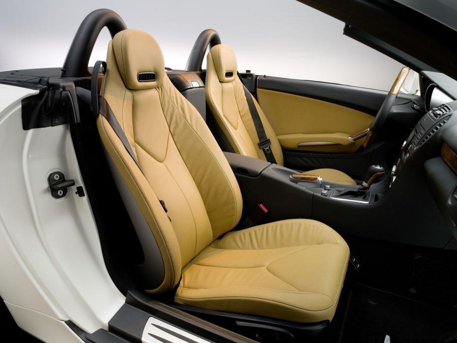  Mercedes-Benz SLK350 2009 года  (фото 16 из 28)